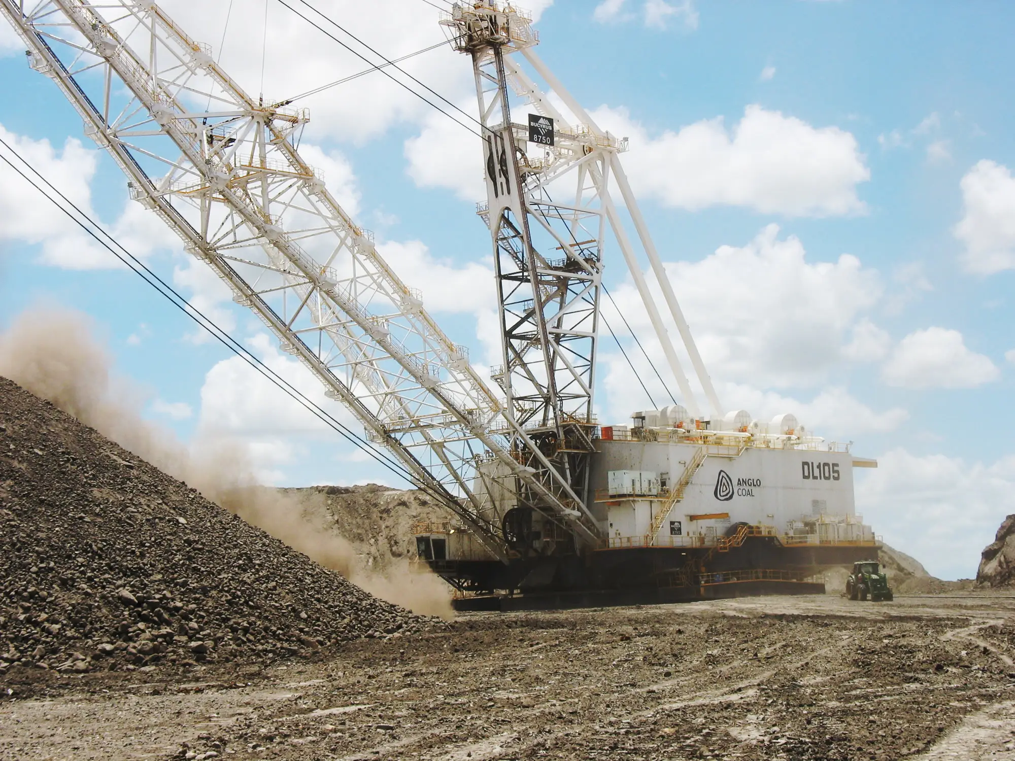 Dragline working Anglo Coal
